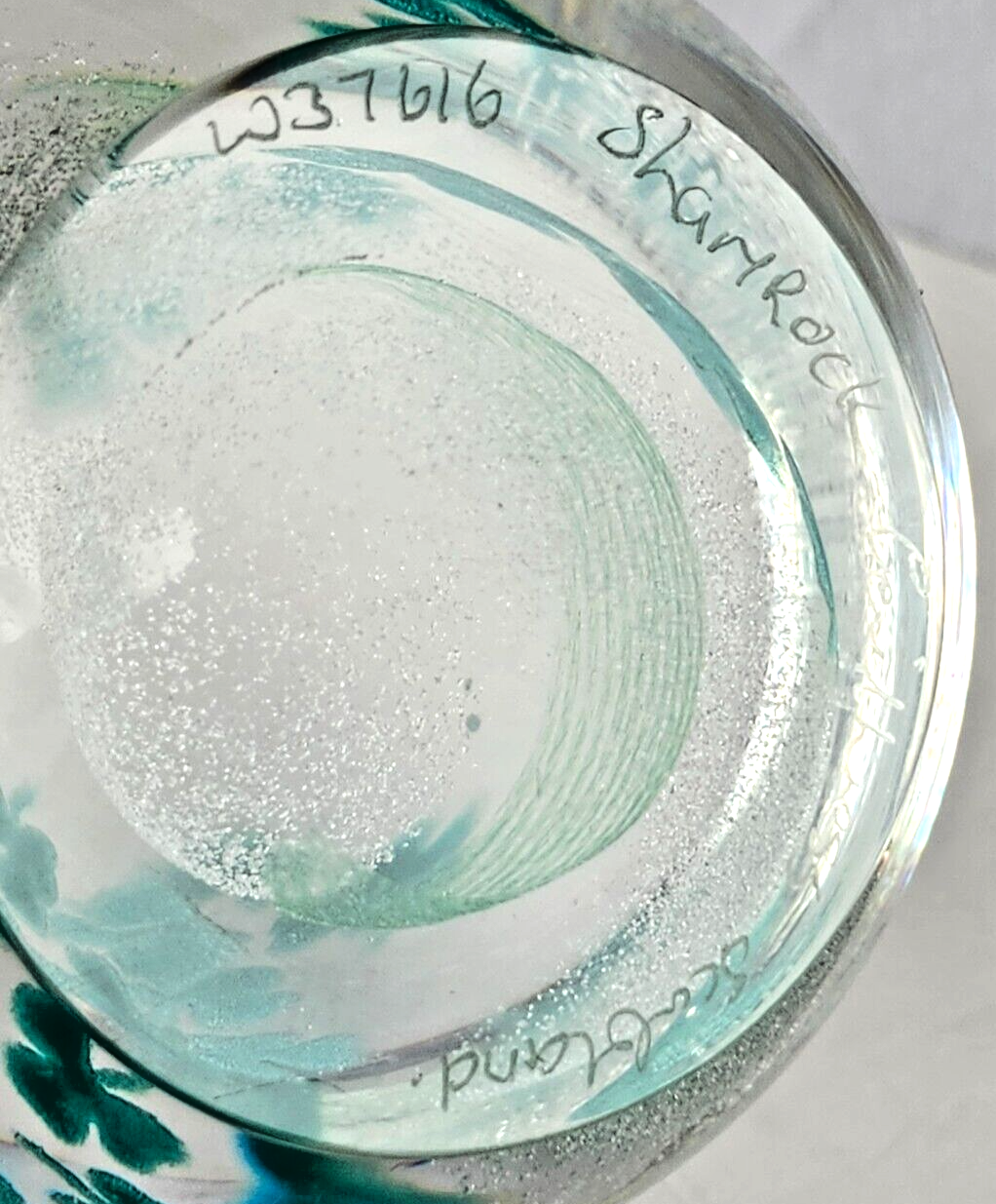 Caithness "Shamrock" Glass Paperweight Scotland #W37616 image 5