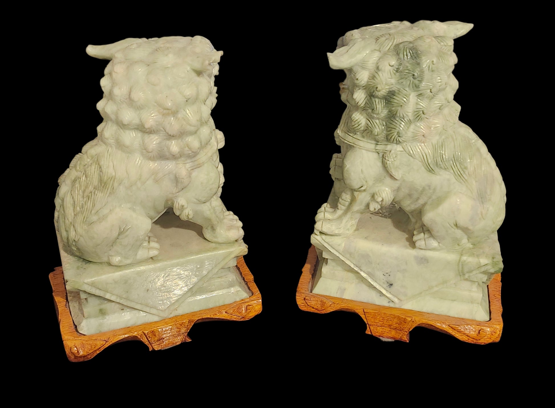 Large Pair of Vintage Carved Jade Chinese Foo Dogs with Wood Base image 7