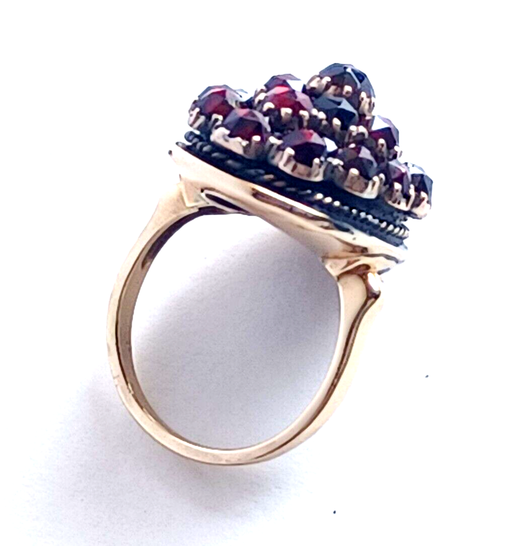 Antique Victorian Bohemian Garnet & 10K Yellow Gold Ring image 7