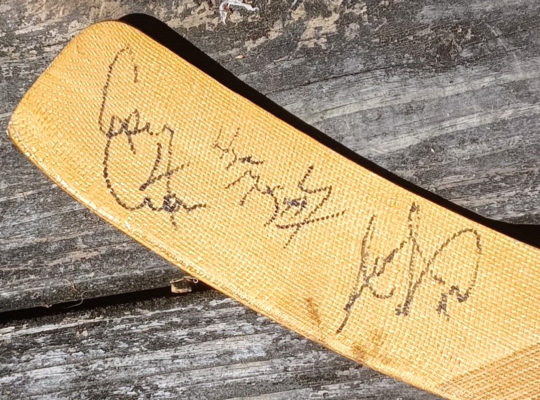 Very Rare One-Of-A-Kind Twice Signed Wayne Gretzky Autographed Hockey Stick L@@K image 2