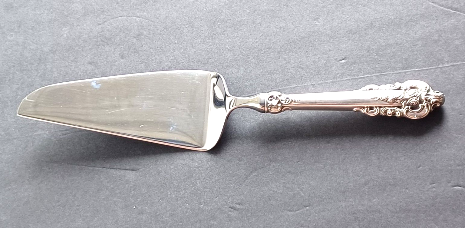 Grande Baroque by Wallace Sterling Silver Pie and Cake Server image 0