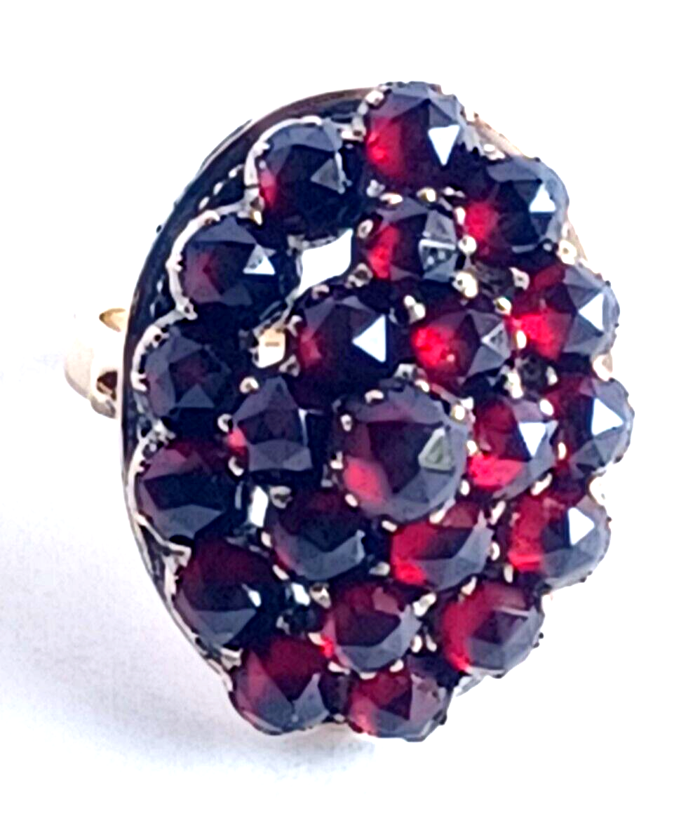 Antique Victorian Bohemian Garnet & 10K Yellow Gold Ring image 4