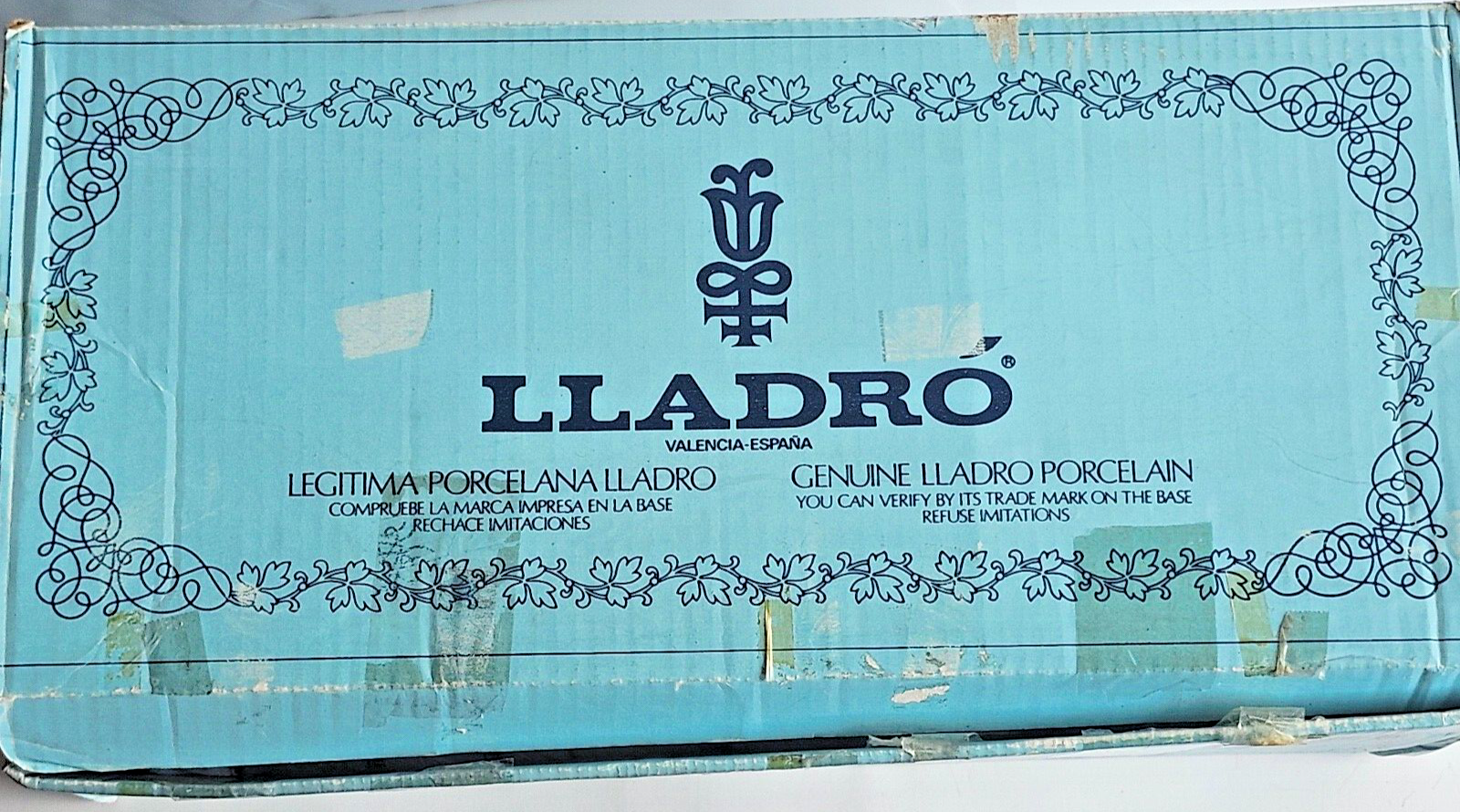 Lladro 1027 Clown with Concertina Accordion 18" Figurine in Box ~ Retired image 9