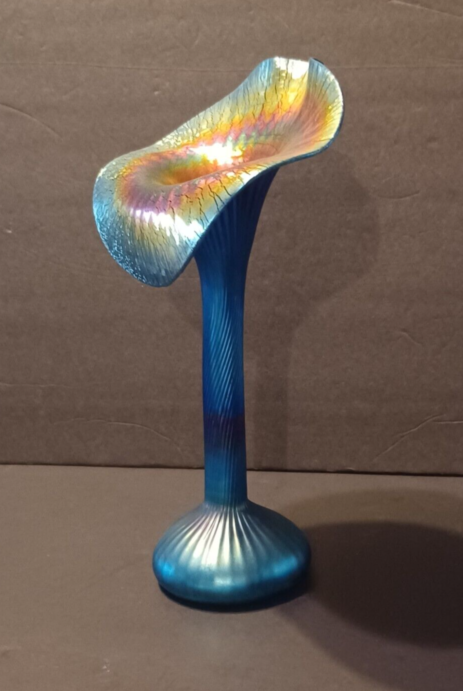 LUNDBERG Studios Art Glass JACK IN THE PULPIT Aurene Blue Iridescent Vase image 5