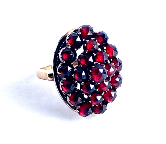 Antique Victorian Bohemian Garnet & 10K Yellow Gold Ring image 0