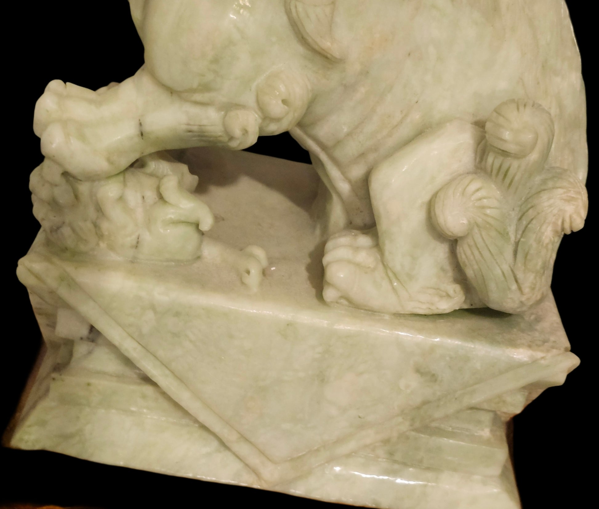 Large Pair of Vintage Carved Jade Chinese Foo Dogs with Wood Base image 5