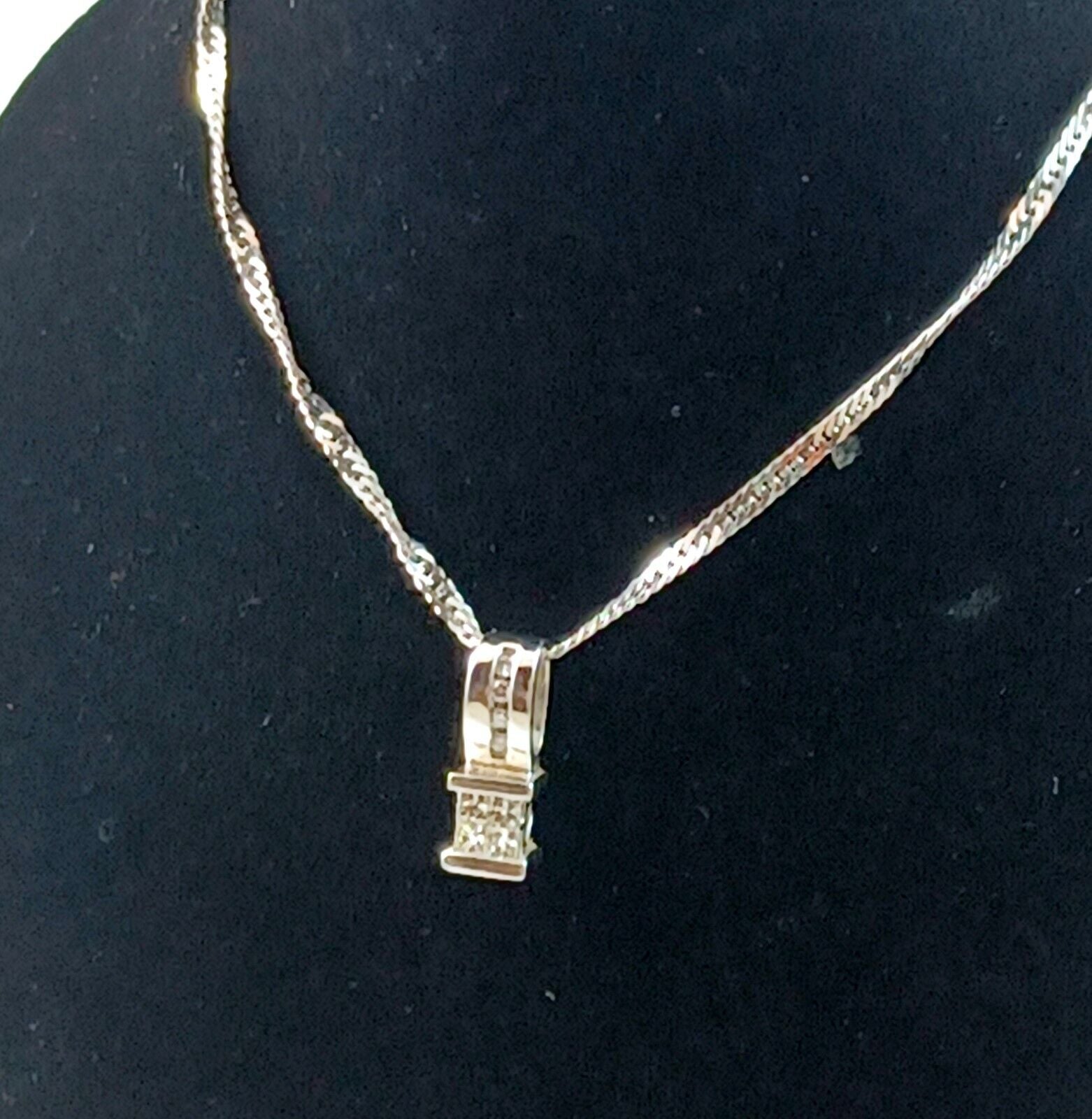 Gorgeous .50CT Diamond & 14k White Gold Pendant w/ Chain image 9