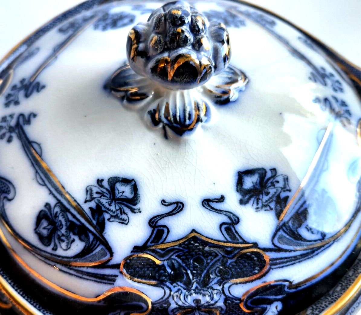 Antique Royal Staffordshire Iris Flow Blue Covered Round Vegetable Serving Bowl image 6