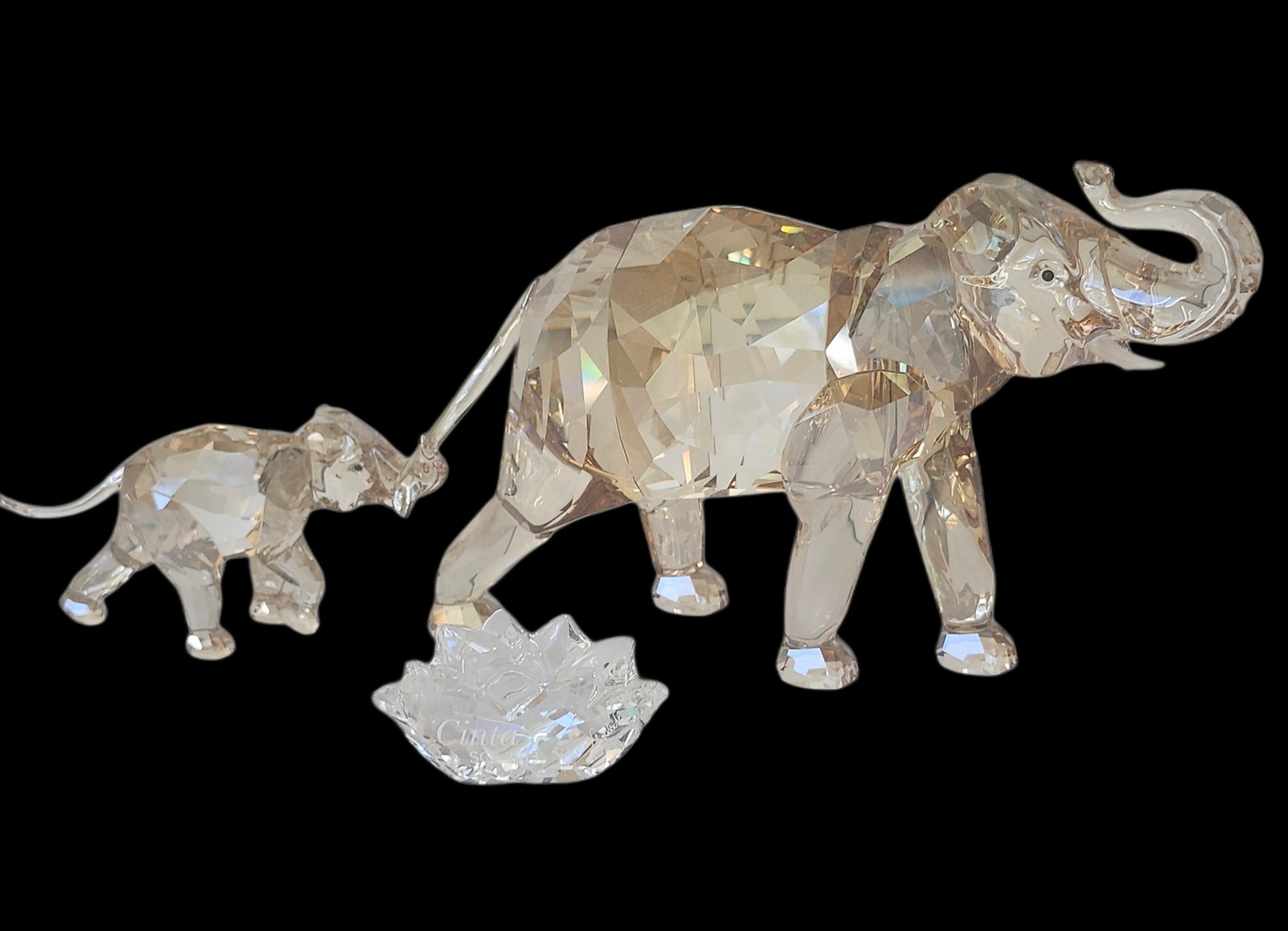 Swarovski SCS Cinta & Young Elephant 1137207 & 1142862 image 1