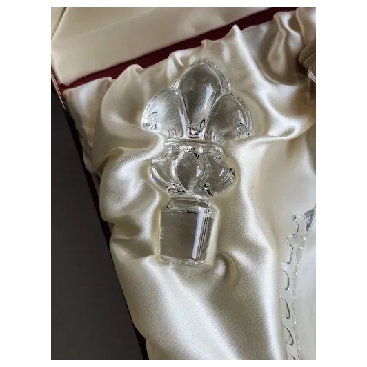 Remy Martin Louis XIII Cognac Baccarat Crystal Empty 750ml Bottle w/ Casket Shap image 5