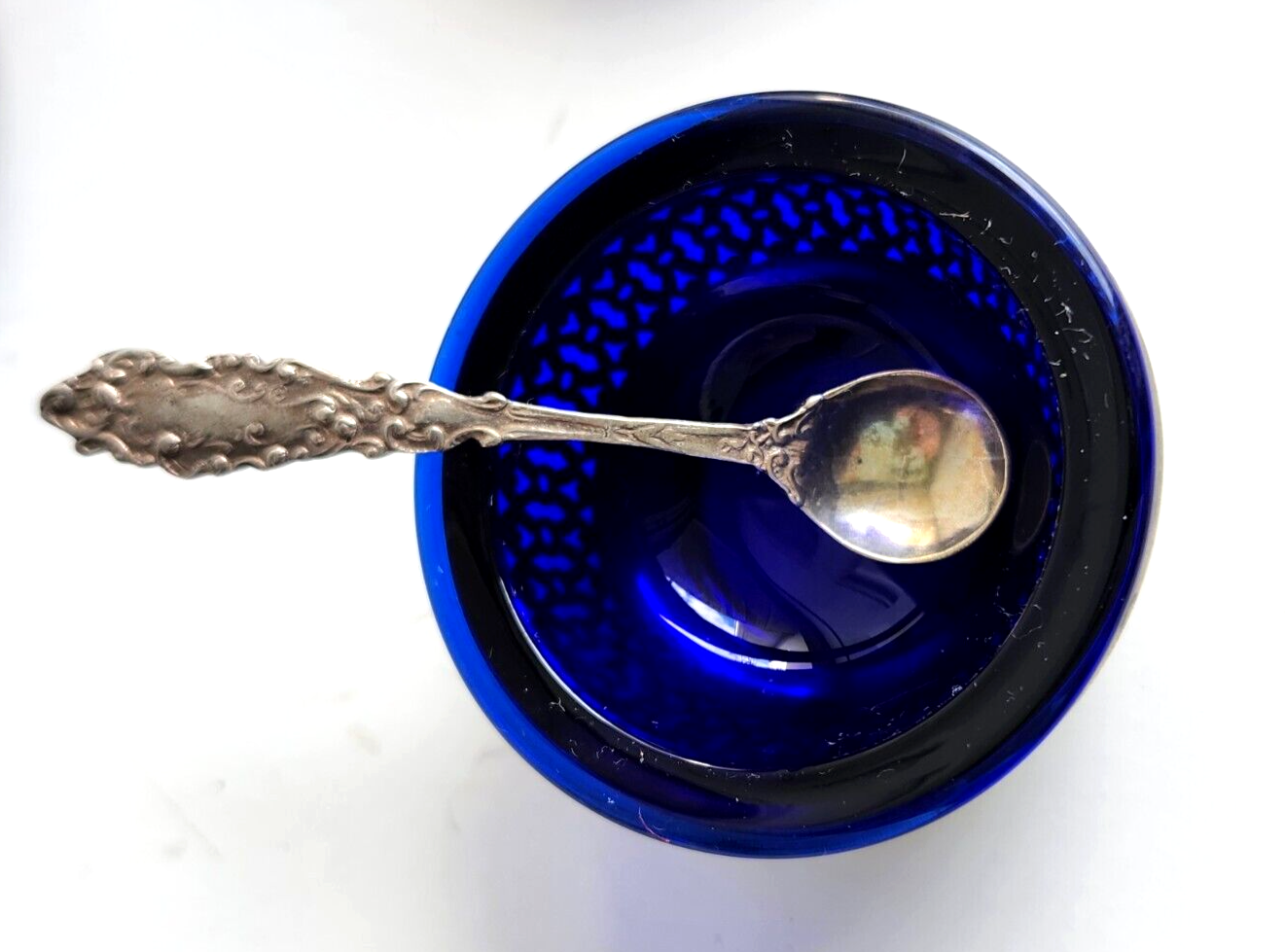 4 Antique Webster Sterling Silver & Cobalt Blue Open Salt Cellars w/ Spoons image 3
