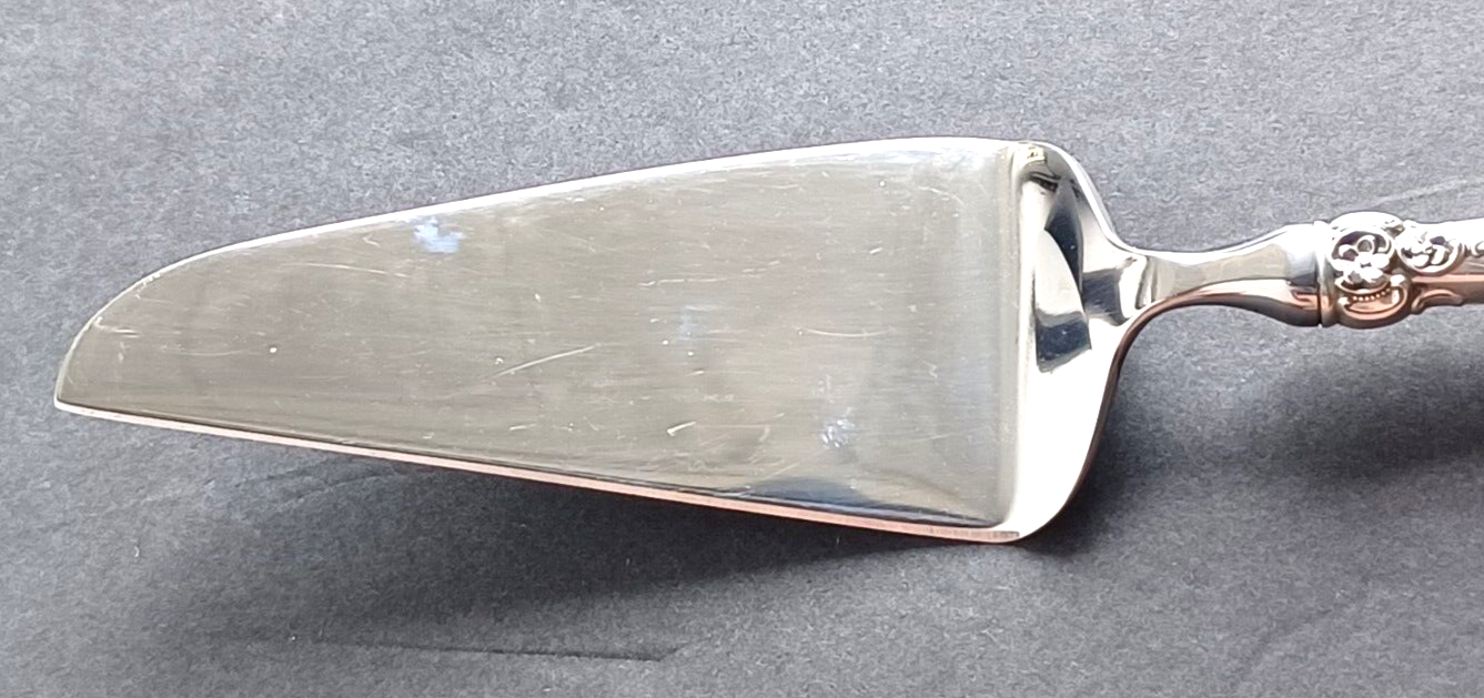 Grande Baroque by Wallace Sterling Silver Pie and Cake Server image 2