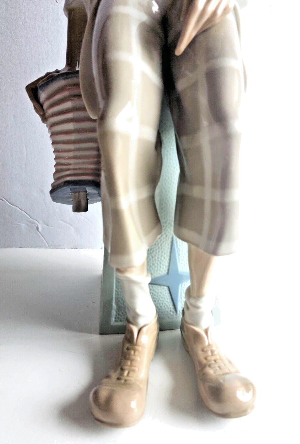 Lladro 1027 Clown with Concertina Accordion 18" Figurine in Box ~ Retired image 3