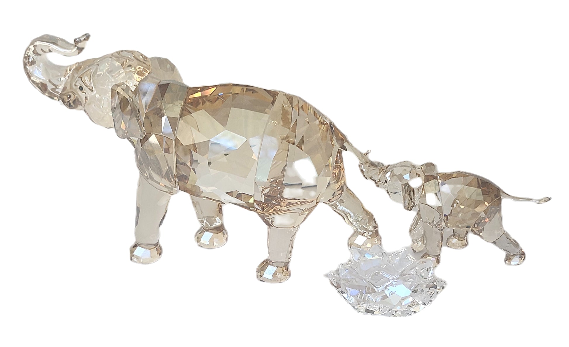 Swarovski SCS Cinta & Young Elephant 1137207 & 1142862 image 5