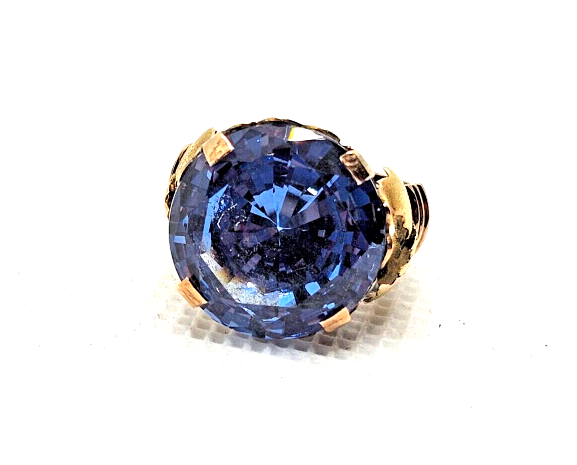 Antique Fancy Cut Blue Topaz & 14K Yellow Gold Ring image 2