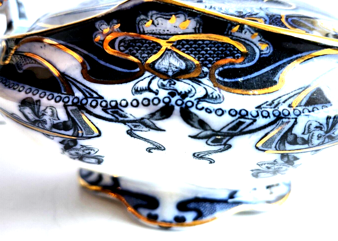 Antique Royal Staffordshire Iris Flow Blue Covered Round Vegetable Serving Bowl image 3