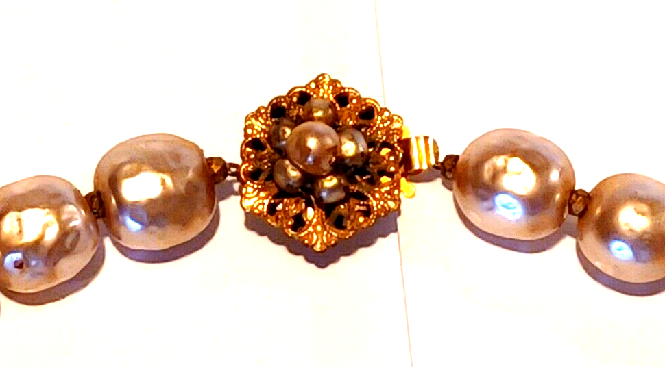 RARE Vintage Miriam Haskell 4pc Pearl & Goldtone Set Signed image 5