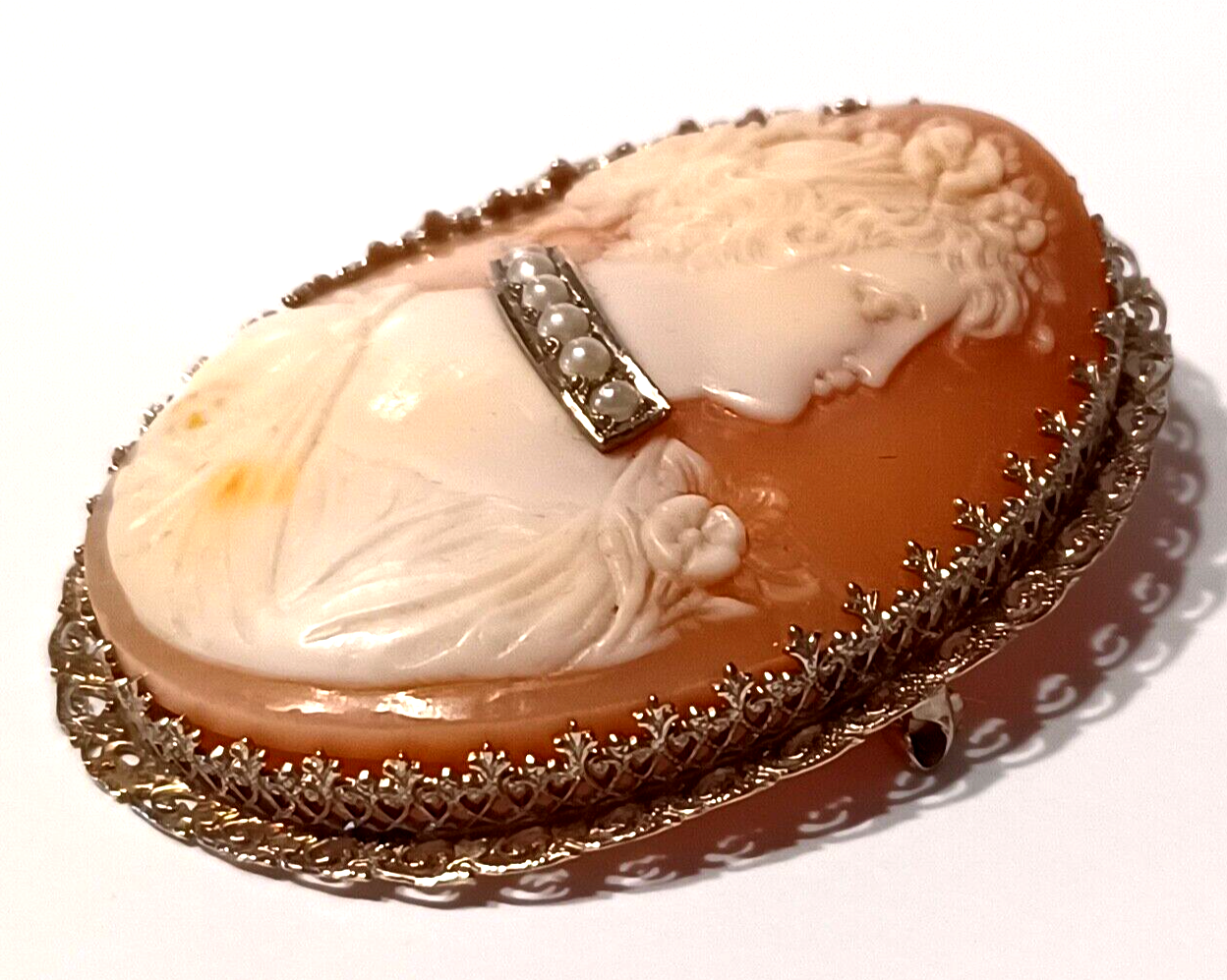 Gorgeous Victorian Shell Cameo & 14K White Gold Brooch ~ Cameo w/ Pearl Choker image 3
