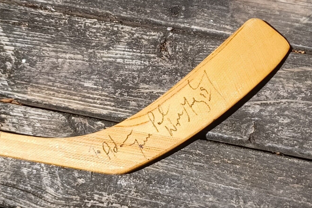 Very Rare One-Of-A-Kind Twice Signed Wayne Gretzky Autographed Hockey Stick L@@K image 9