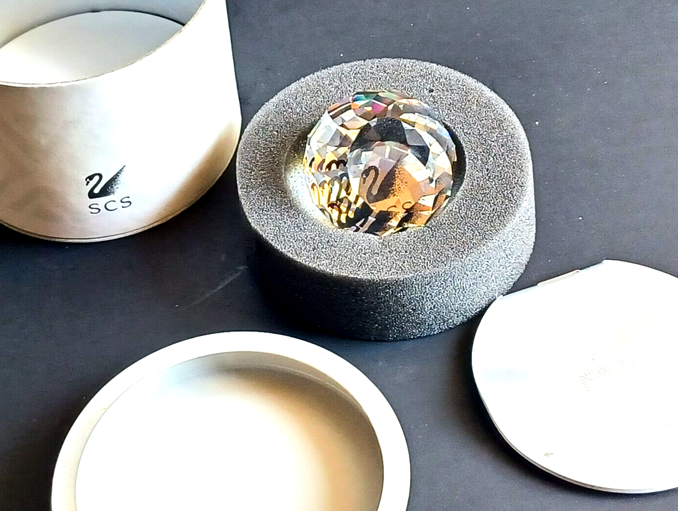 Swarovski Collector Society Crystal Paperweight Black Swan Multifaceted in Box image 5