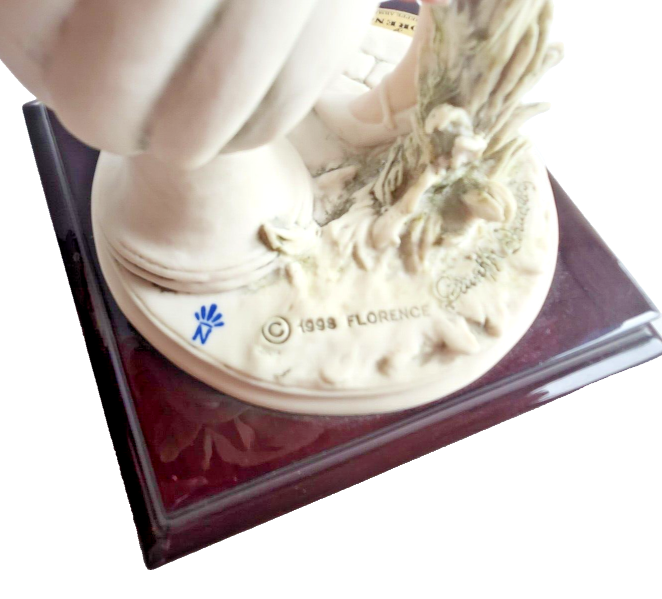 RARE! Giuseppe Armani Figurine "Madelaine" #1161C image 7