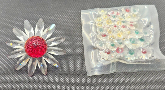 Swarovski Crystal RED MARGUERITE DAISY with MINI FLOWERS in Original Box image 0